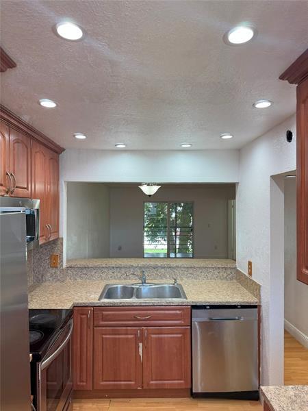Photo - 851 NE 209th Terrace Unidad 202