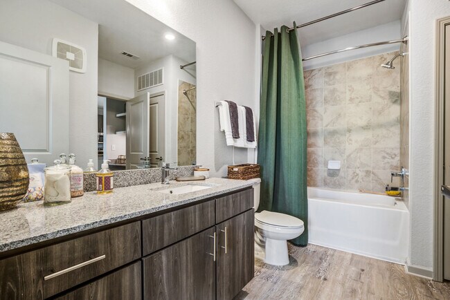 Photo - IMT Edgewater