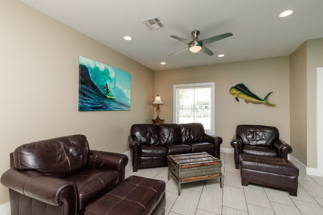 Photo - 14305 Kemps Way