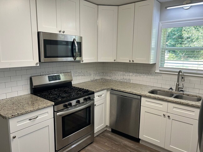 Photo - 217 Griffin Park Rd
