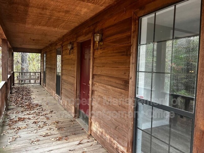 Building Photo - 95 Oakwood Dr