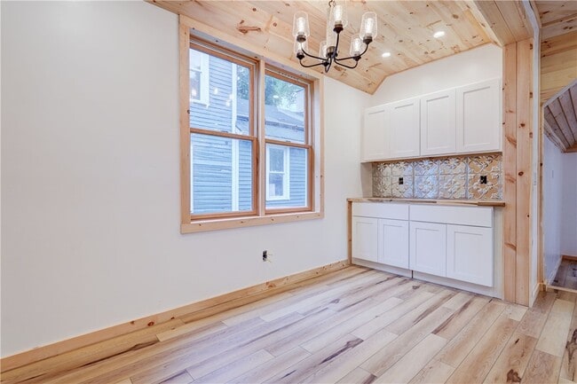 Photo - 413 Caroline St