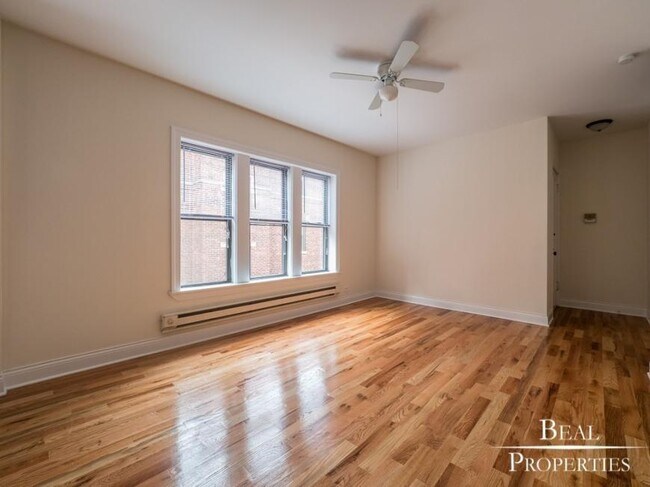Photo - 1 bedroom in CHICAGO IL 60613 Unit W3