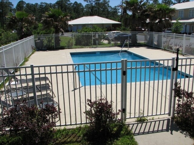 Photo - Creekside Villas