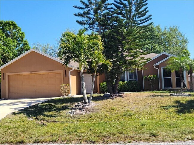 Building Photo - 1957 SE Sandia Dr Rental