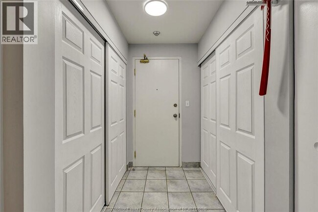 Photo - 540 Ouellette Ave Unit 7B
