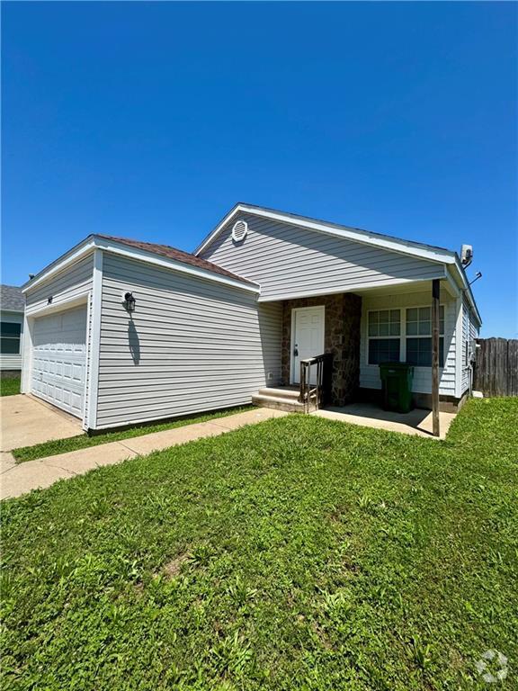 Building Photo - 340 Grant Springs Dr Rental