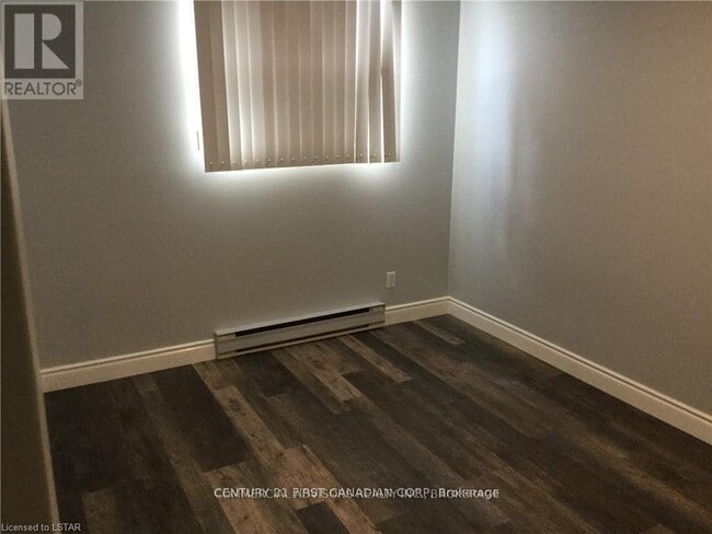 Photo - 1103 Jalna Blvd Unité 202