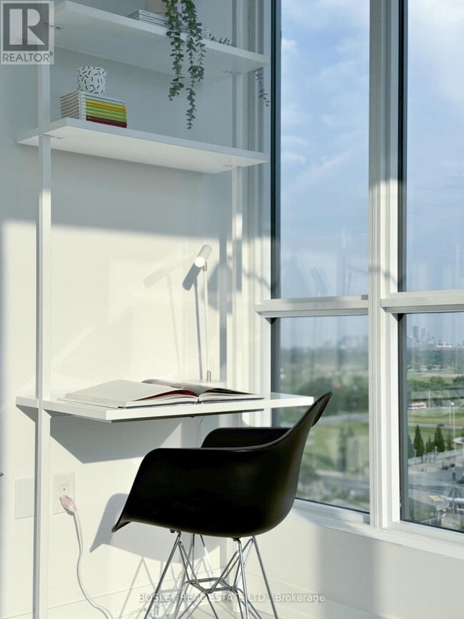 Photo - 10 De Boers Dr Unit 1313