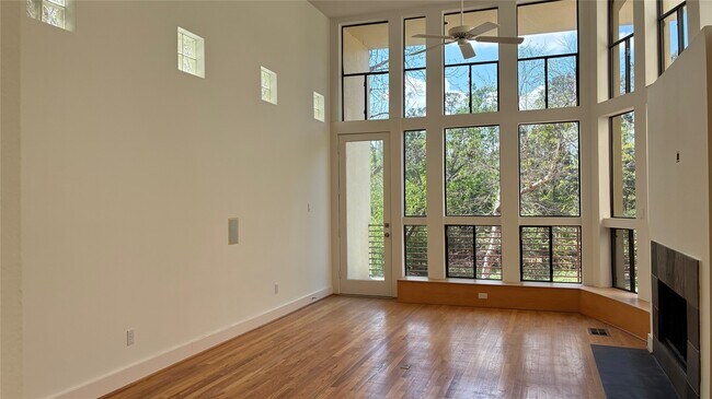 Photo - 6320 Haskell St Unit A