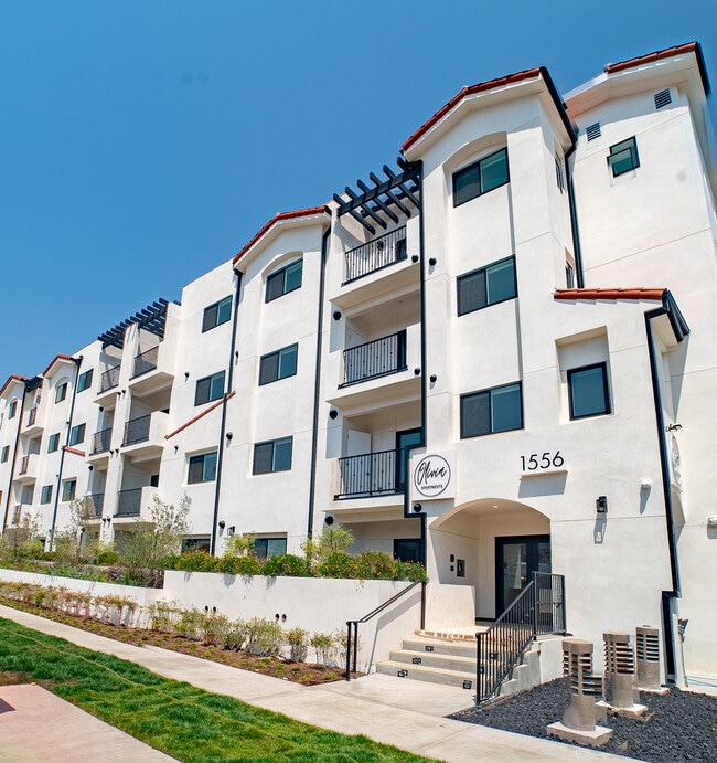Olivia Apartments For Rent in Los Angeles, CA