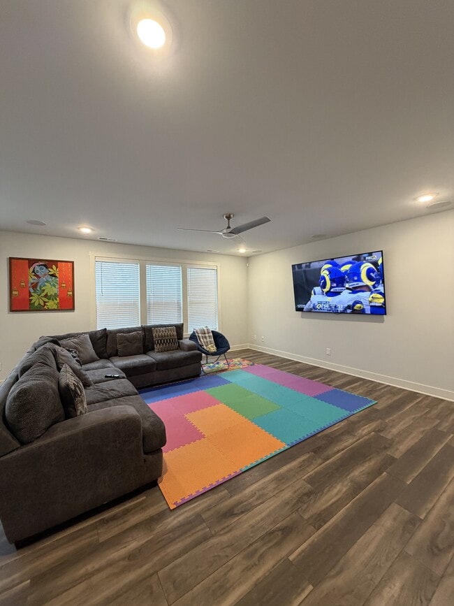 Photo - 6133 Alsace Ln