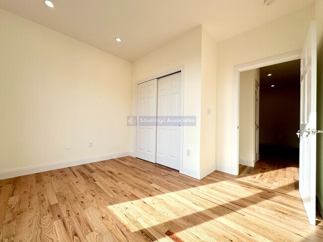 Photo - 41-47 Saint Nicholas Terrace Unit 57