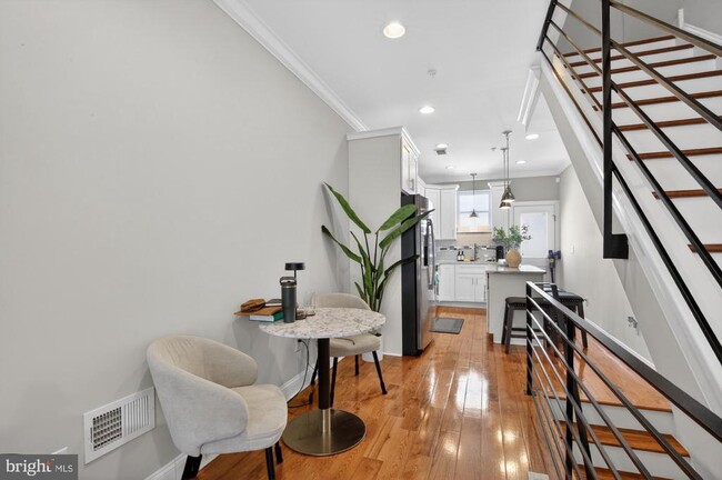 Photo - 2216 Almond St