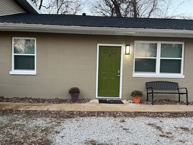 Photo - 10021 St Clair Ave Unidad 10021 St Clair Ave - A