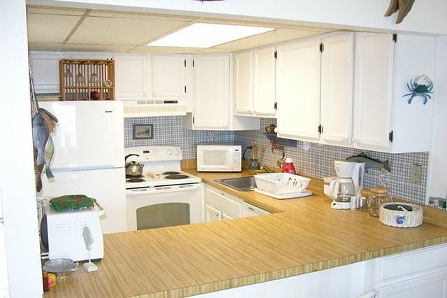 Kitchen - 5 76th St Unit 404