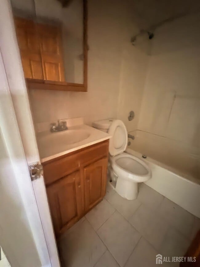 661 Catherine St Unit 1C