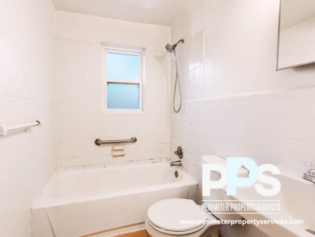 Photo - 195 Randolph St NE