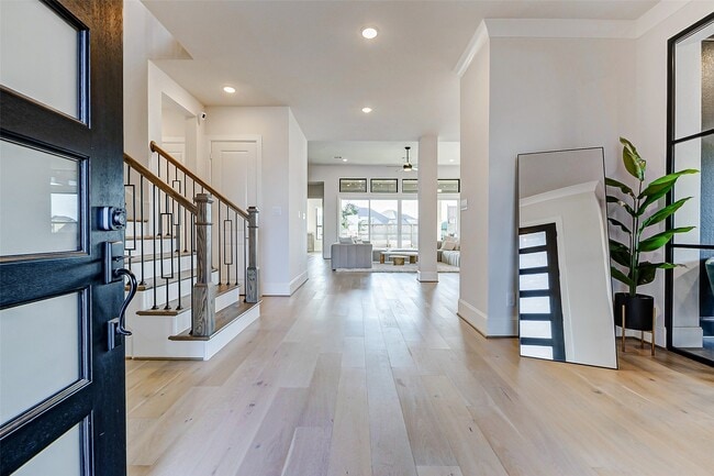 Photo - 7606 Redwoods Frst Dr