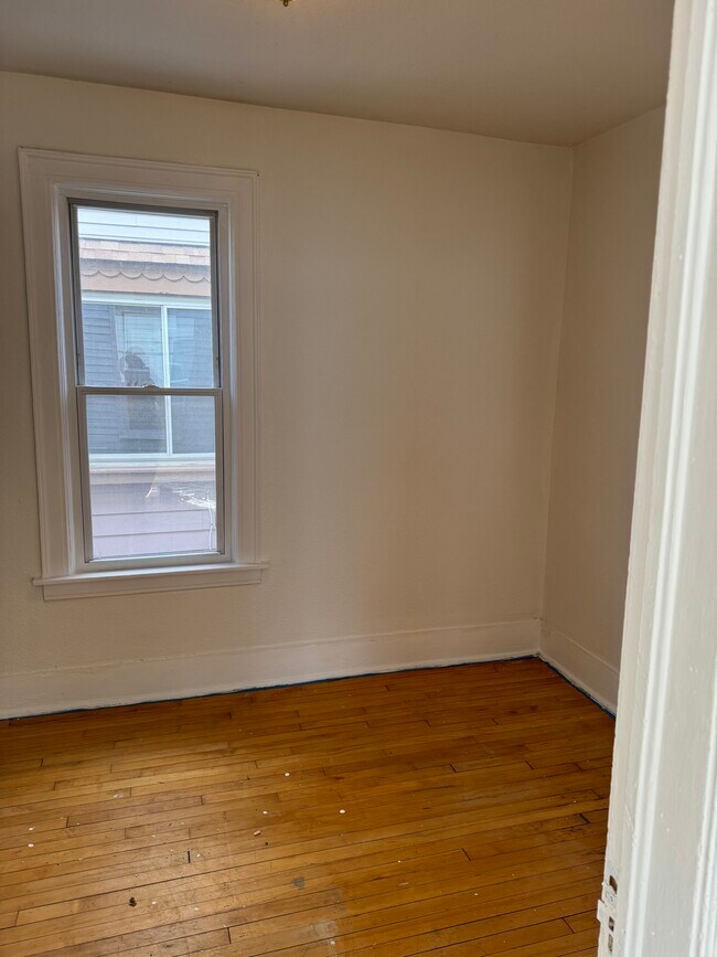 Photo - 3350 N Richards St