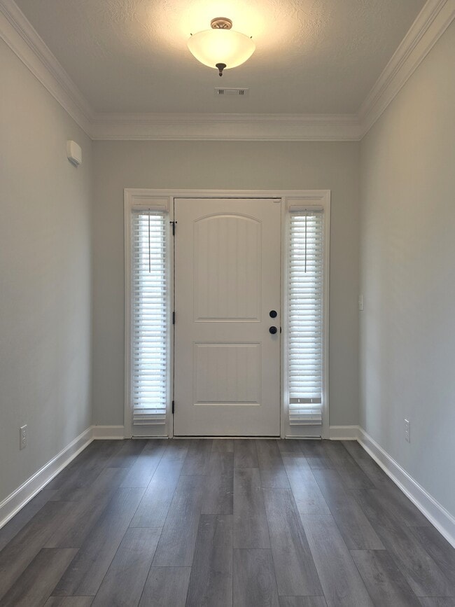 Photo - 337 Jardon St