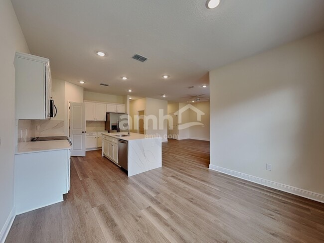 Photo - 1530 Blue Nile Pt