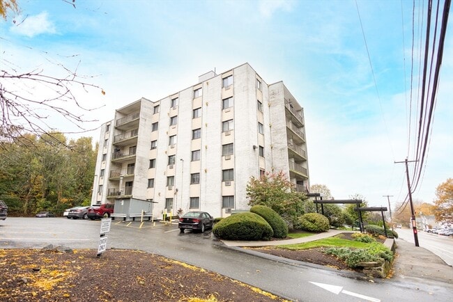 Photo - 308 Quarry St Unidad 205