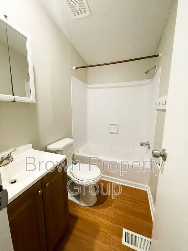 Photo - 1921 John Hall Rd