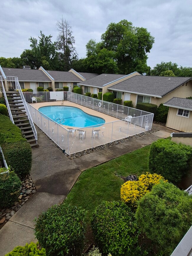 Building Photo - 2510 Hartnell Ave Unit 11