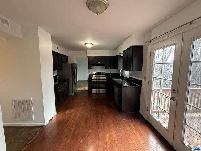 Photo - 1664 Redington Ln