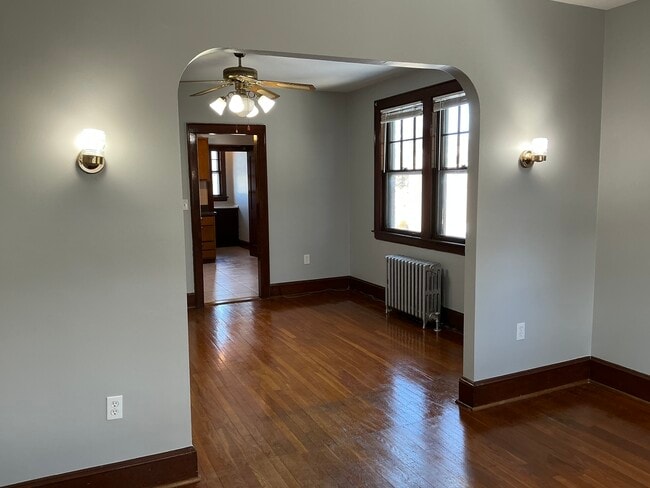 Photo - 10 Erin St Unit 2nd Floor