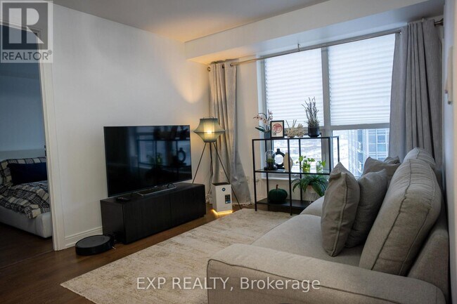 Photo - 255 Village Green Square Unit 1111