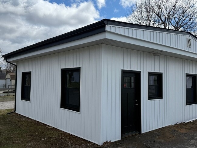 Photo - 345-347 W Penn St Unit 347 1/2 W Penn St