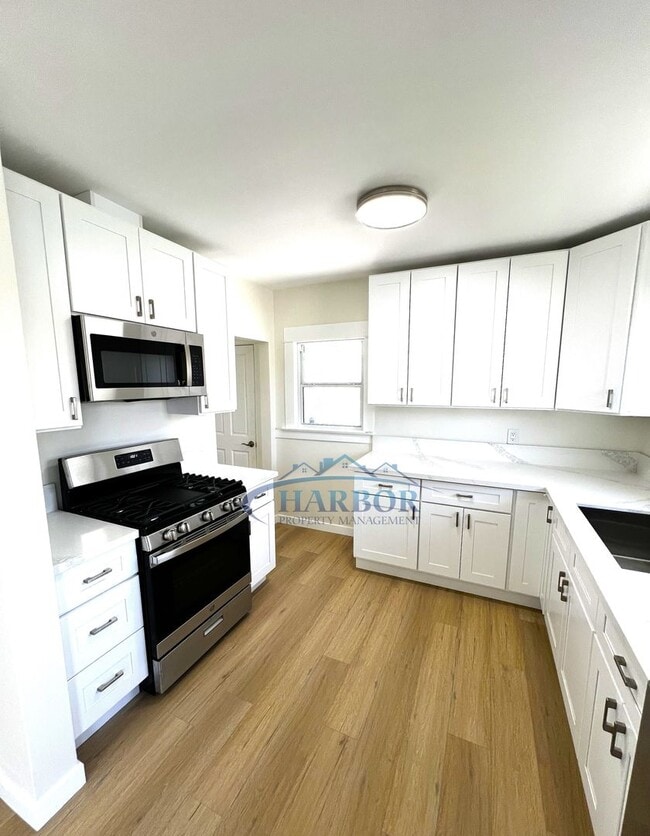 Building Photo - 226 N Bonnie Brae St Unit 228.5 Rental
