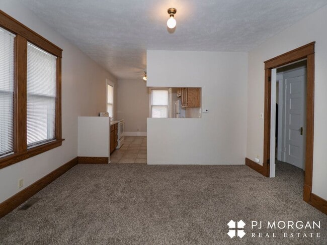 Photo - 3812 Marcy St