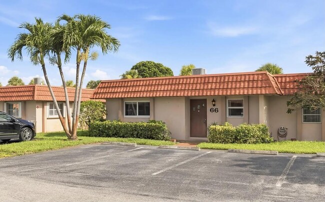 Building Photo - 5725 Fernley Dr E