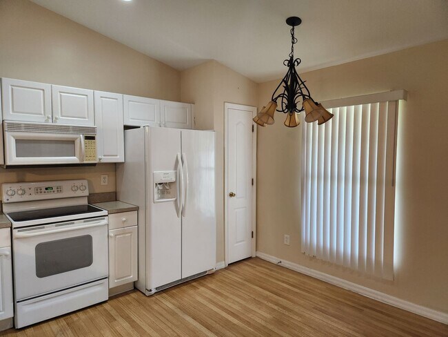 Photo - 1224 Bayou St E