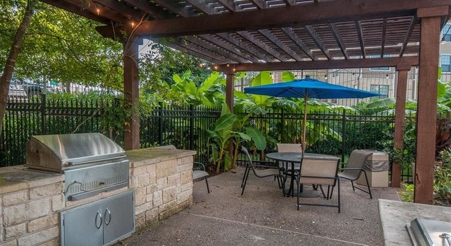 Photo - Regency Dell Ranch Apartments