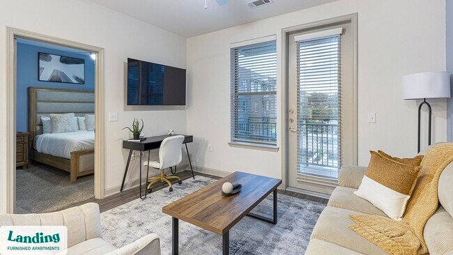 2800 NE Green Oaks Blvd Unit 1206