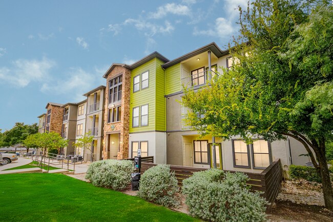 Photo - Emerge Vista