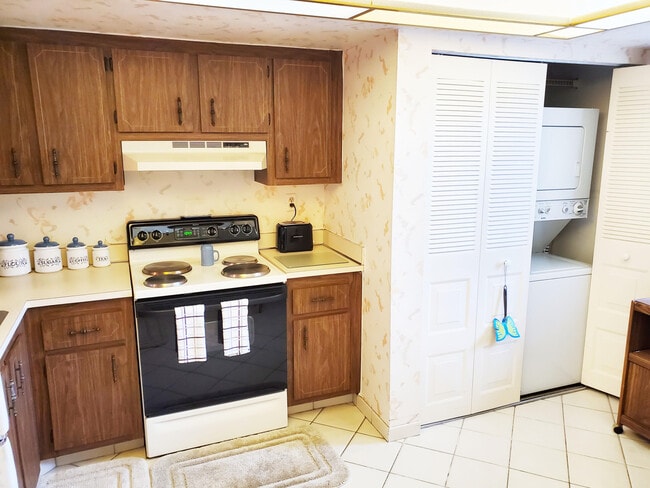 Photo - 7688 NW 18th St Unit 301