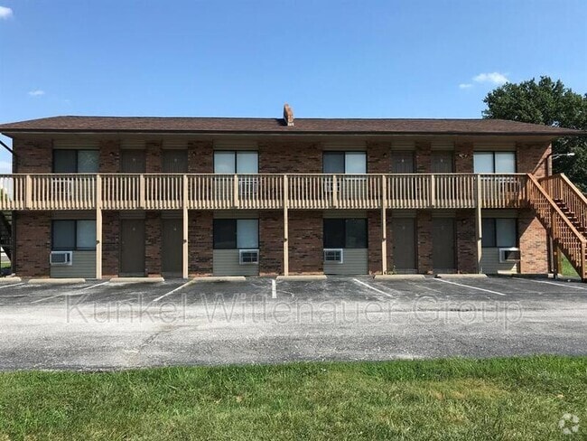 Building Photo - 2611 Sierra Dr Rental
