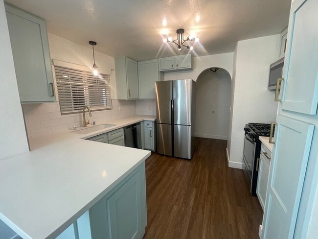 Photo - To schedule a viewing, call Wally Fellman ... Unit 2217