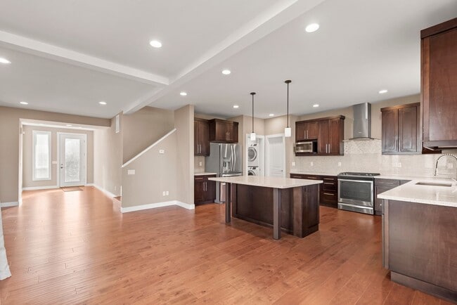 Photo - Amazing 4 beds/ 2.5 baths house in North Benson Hill/Renton.