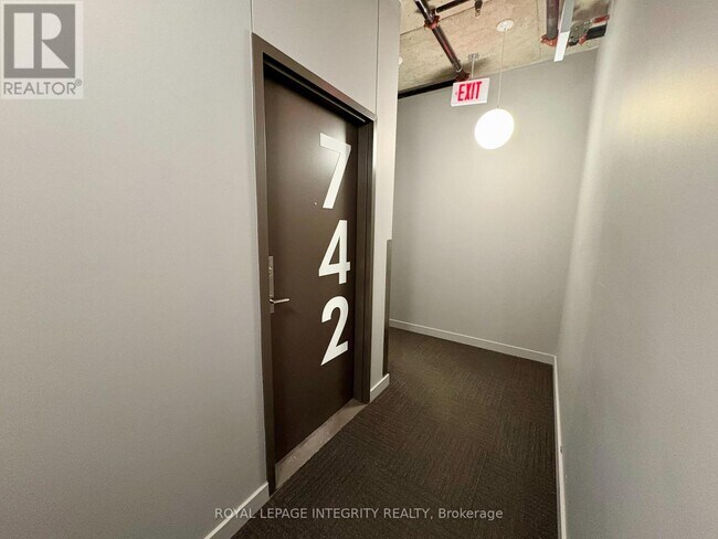 Photo - 340 McLeod St Unité 742