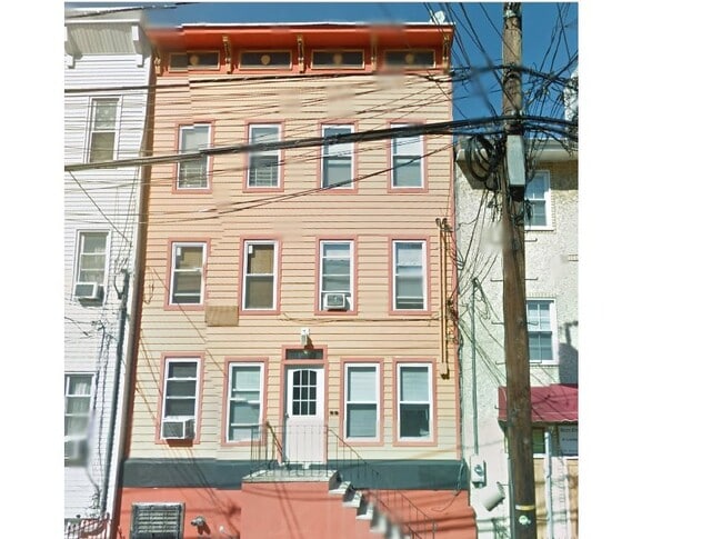 Building Photo - 342 4th St Unit 2