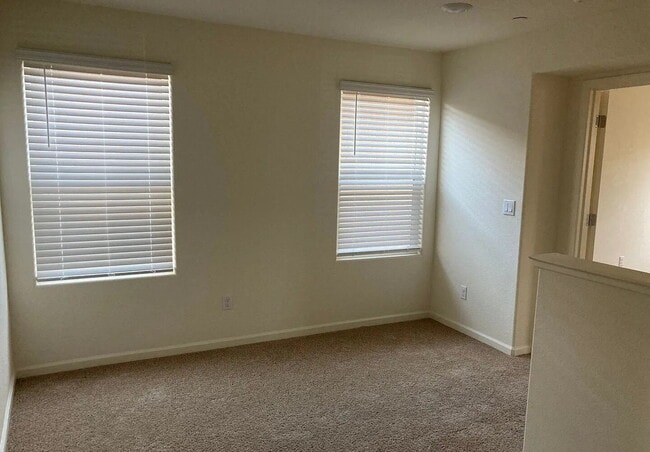 Photo - 282 Sullivan Dr