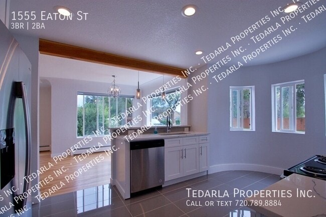Photo - 1555 Eaton St
