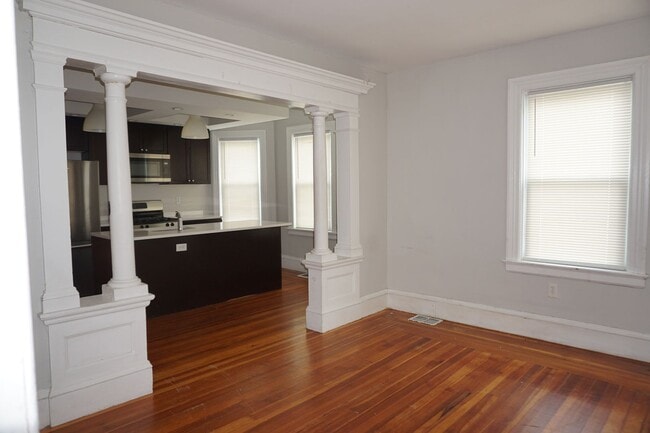 Photo - 637 Smith St Unit 637 Smith #1