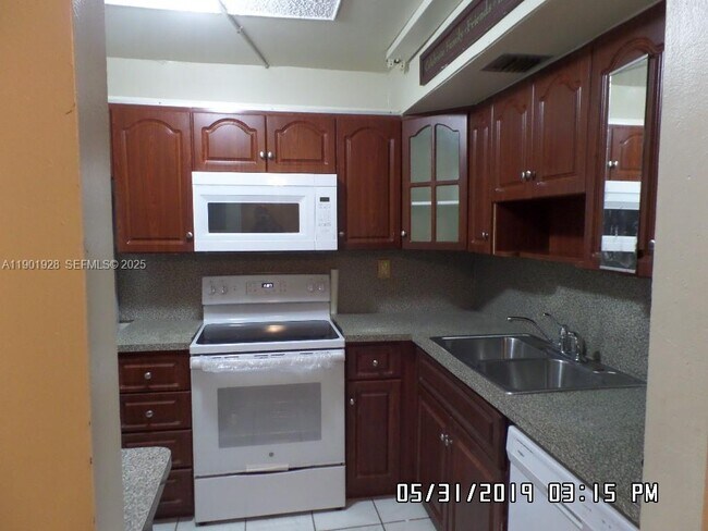 Photo - 3610 NW 21st St Unit 101